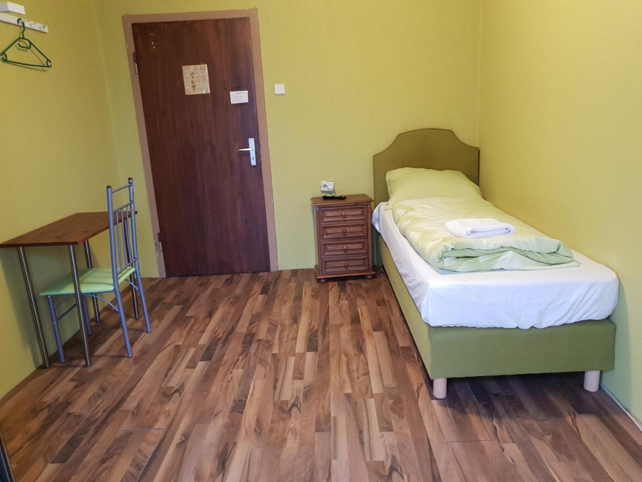 Kansakar Hotel Kaiserslautern Eksteriør billede